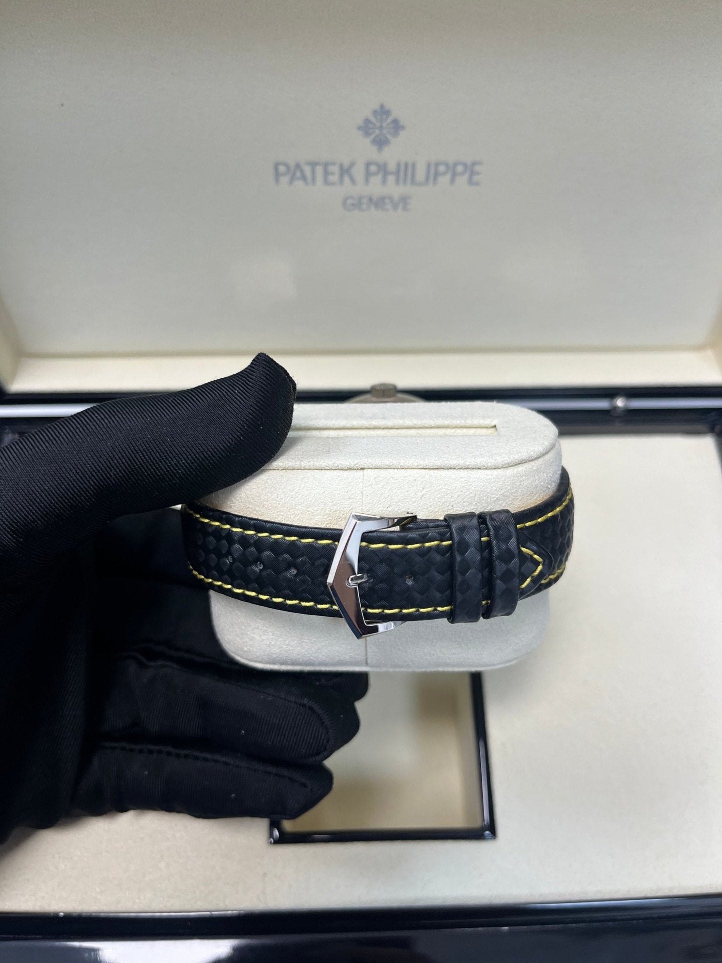 Patek Philippe Calatrava Date Sweep Seconds (Ref# 6007G-001)