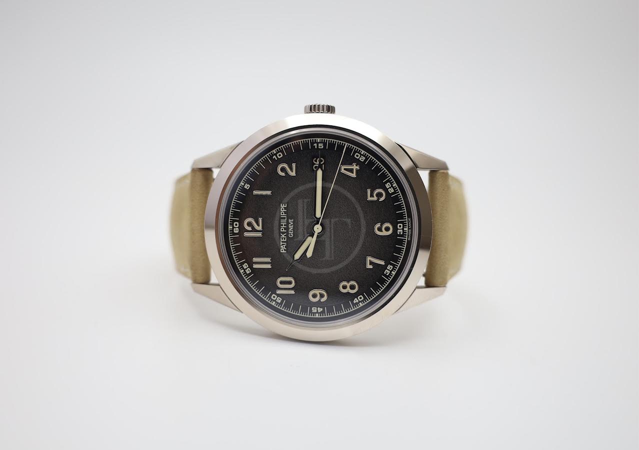 Patek Philippe Calatrava White Gold Textured Grey Dial | 5226G-001