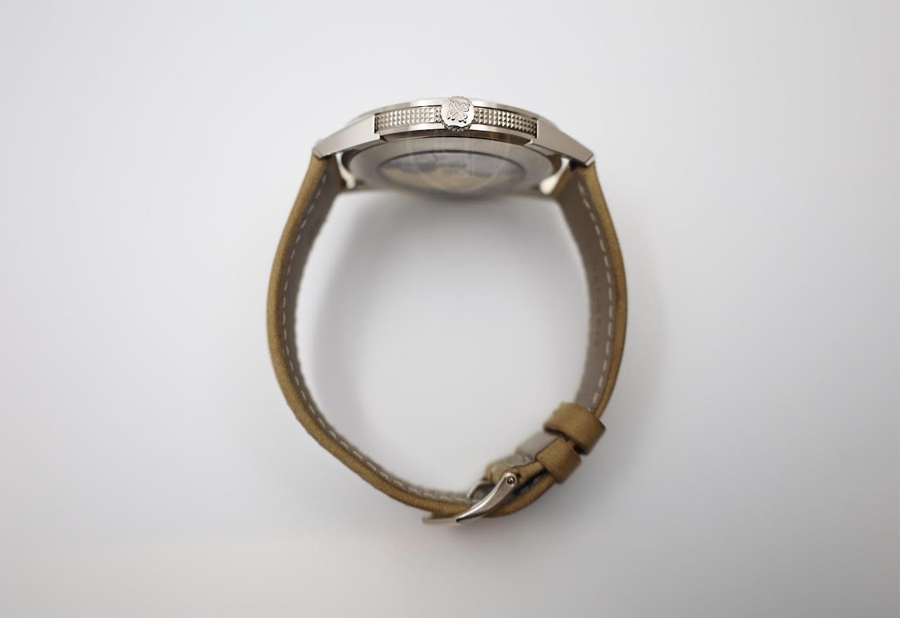 Patek Philippe Calatrava White Gold Textured Grey Dial | 5226G-001