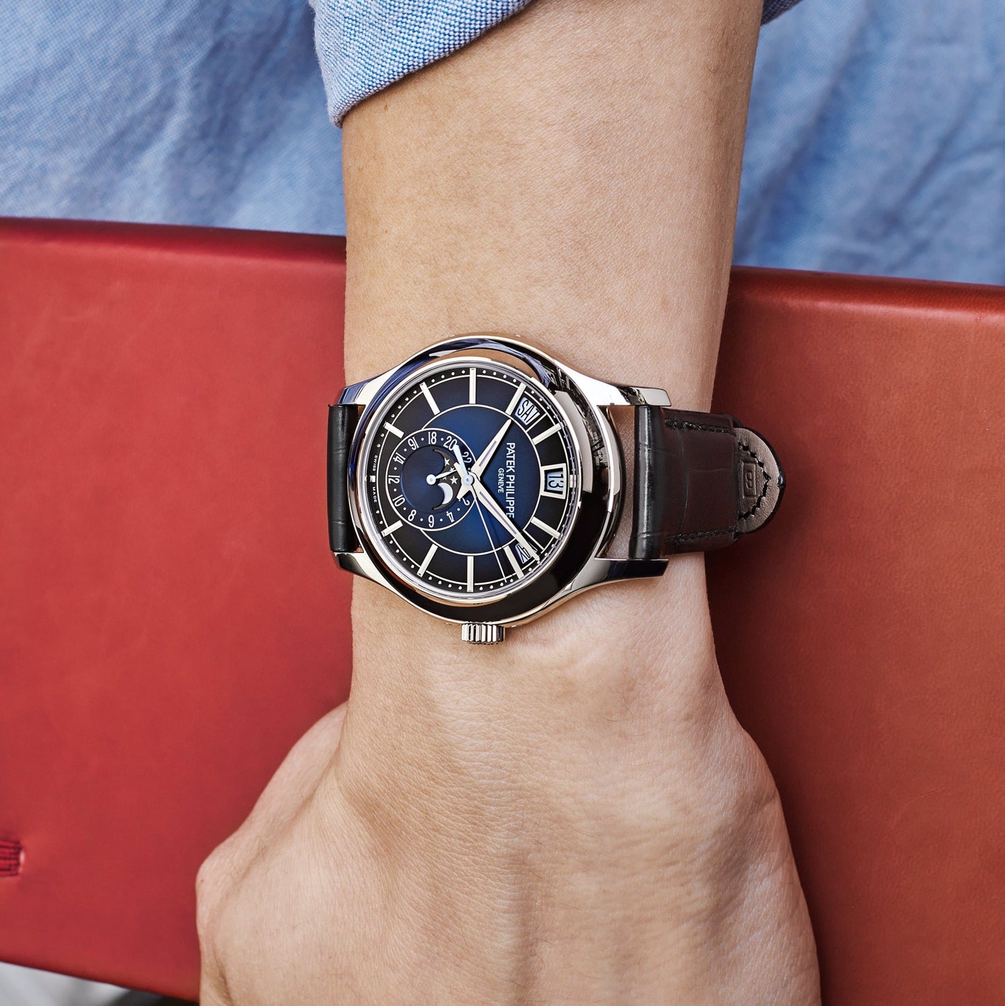 Patek Philippe Complications 5205G-013 Annual Calendar White Gold Blue Dial (2020)