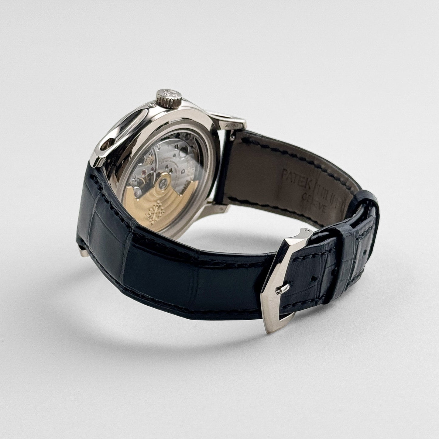 Patek Philippe Complications 5205G-013 Annual Calendar White Gold Blue Dial (2020)