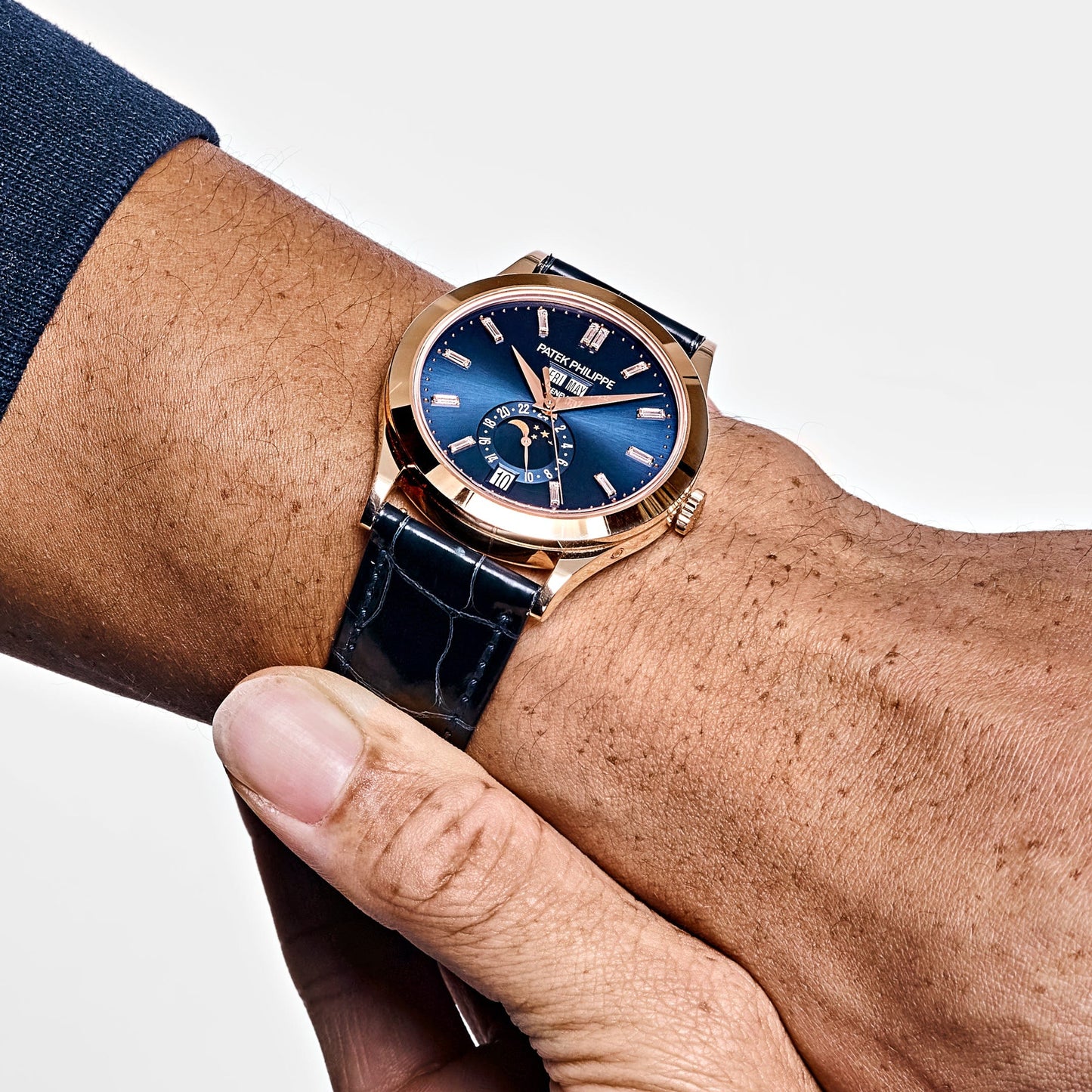 Patek Philippe Complications 5396R-015 Annual Calendar Rose Gold Blue Dial (2019)