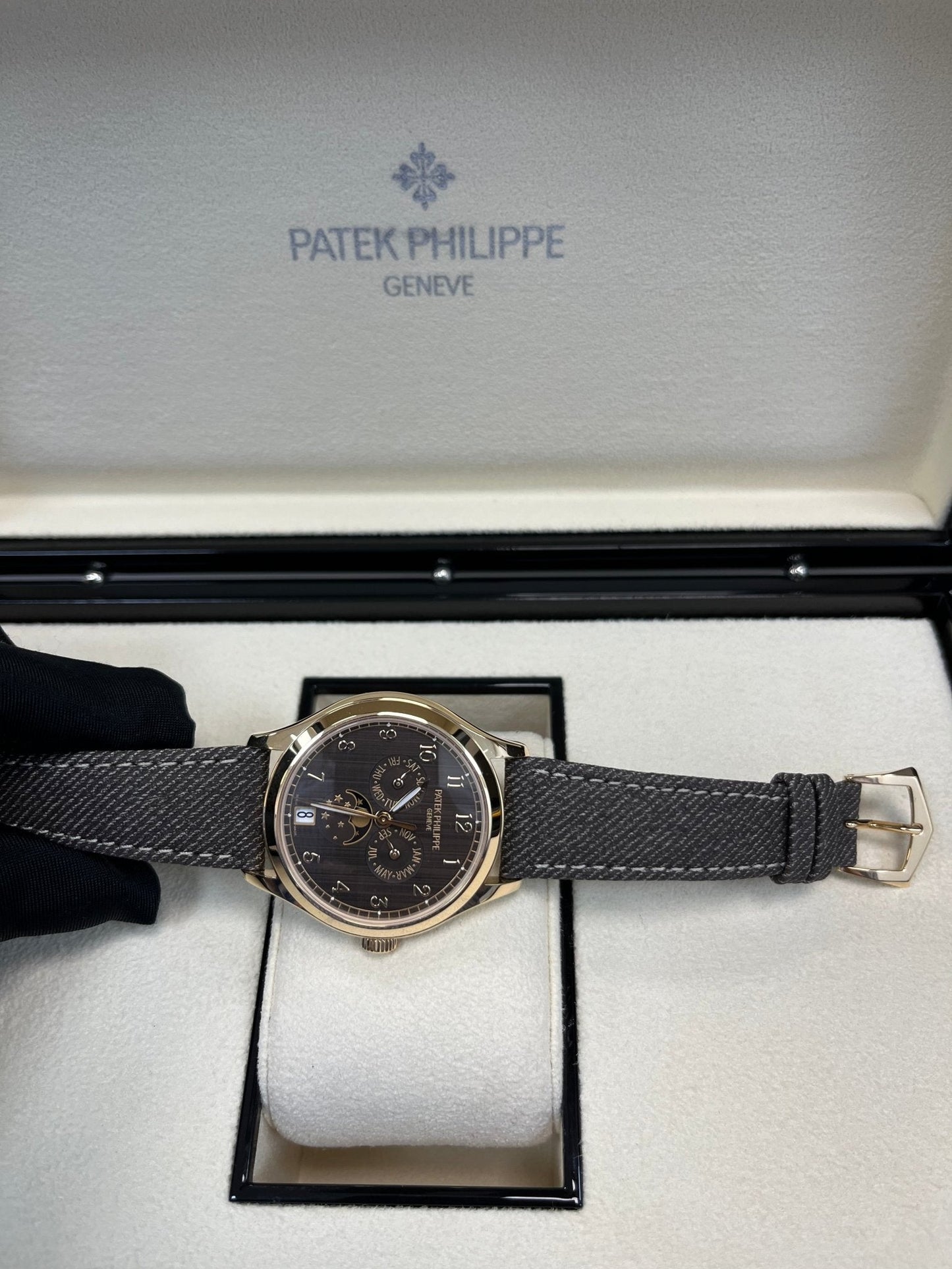Patek Philippe Complications New 2025 Release 4946R-001 Complications Chestnut Dial Rose Gold