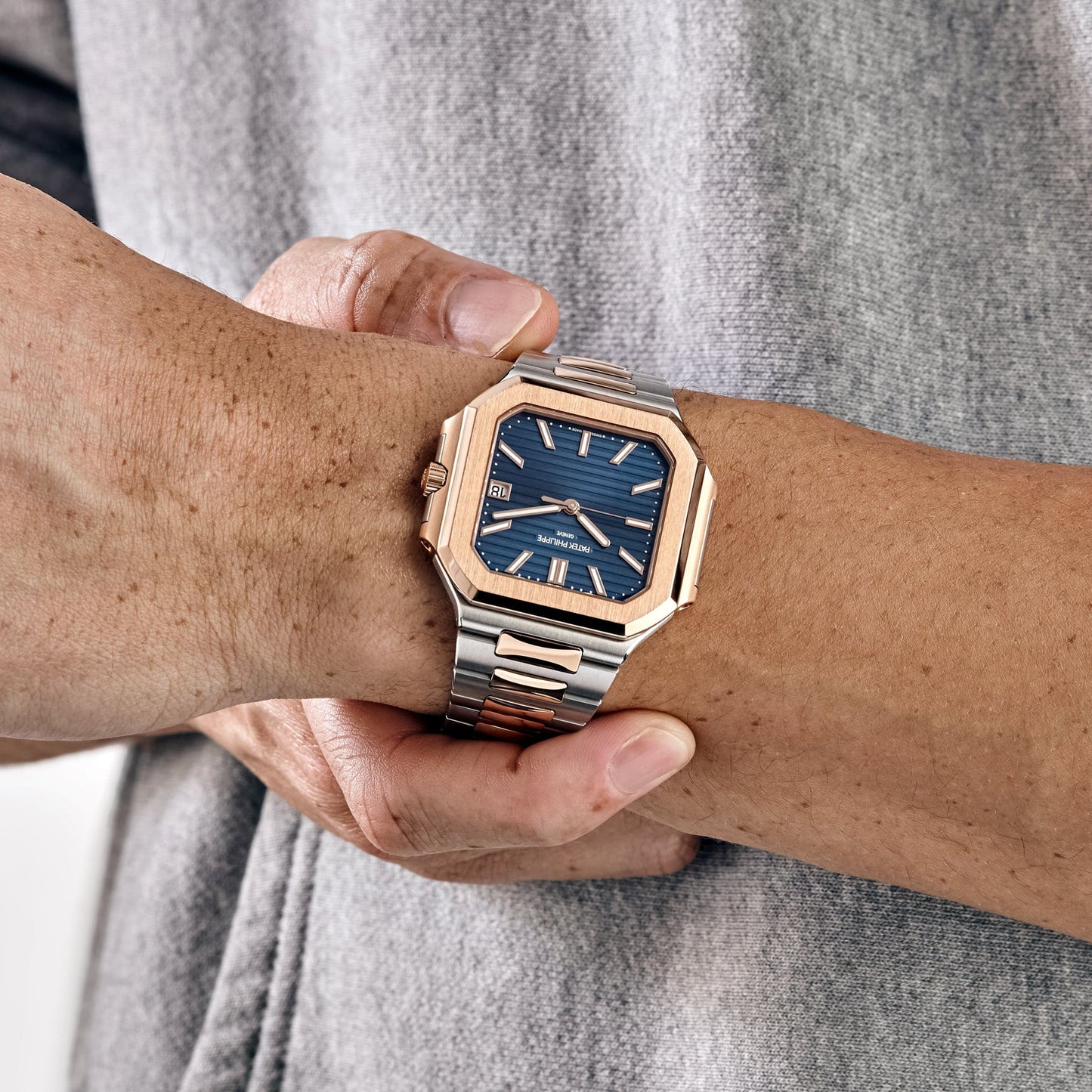 Patek Philippe Cubitus 5821/1AR-001 Stainless Steel Rose Gold Blue Dial (2025)