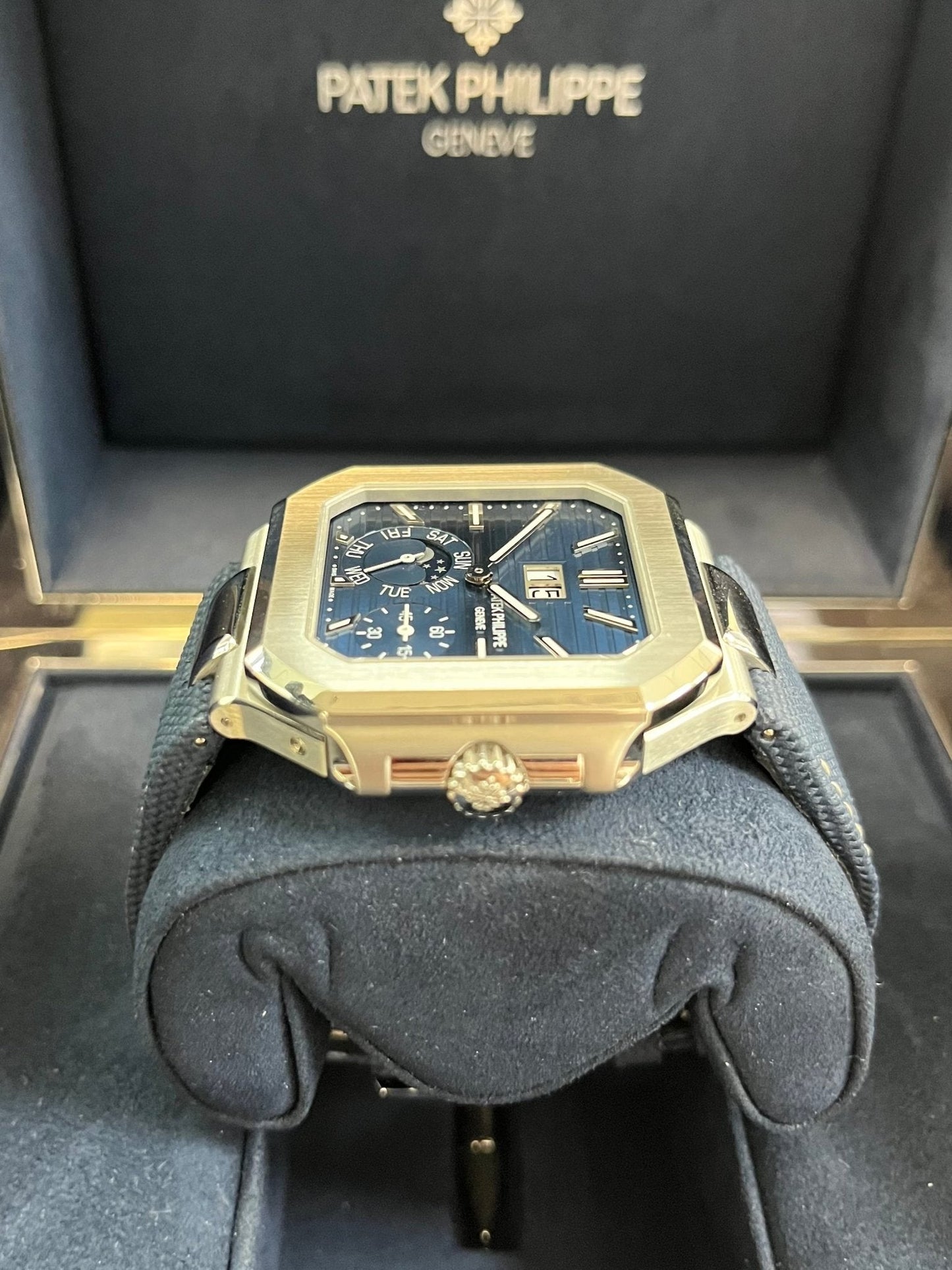 Patek Philippe Cubitus Platinum Case Sunburst Blue Dial 5822P-001