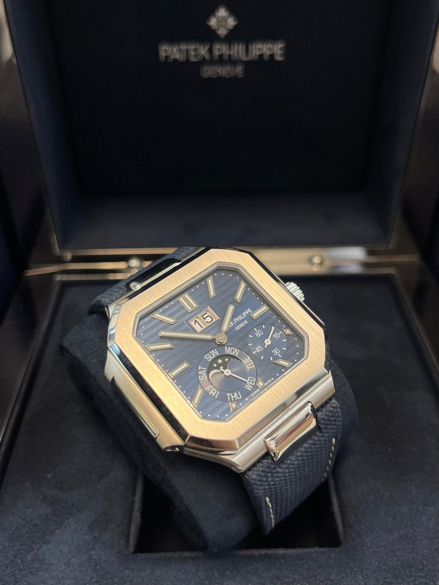 Patek Philippe Cubitus Platinum Case Sunburst Blue Dial 5822P-001