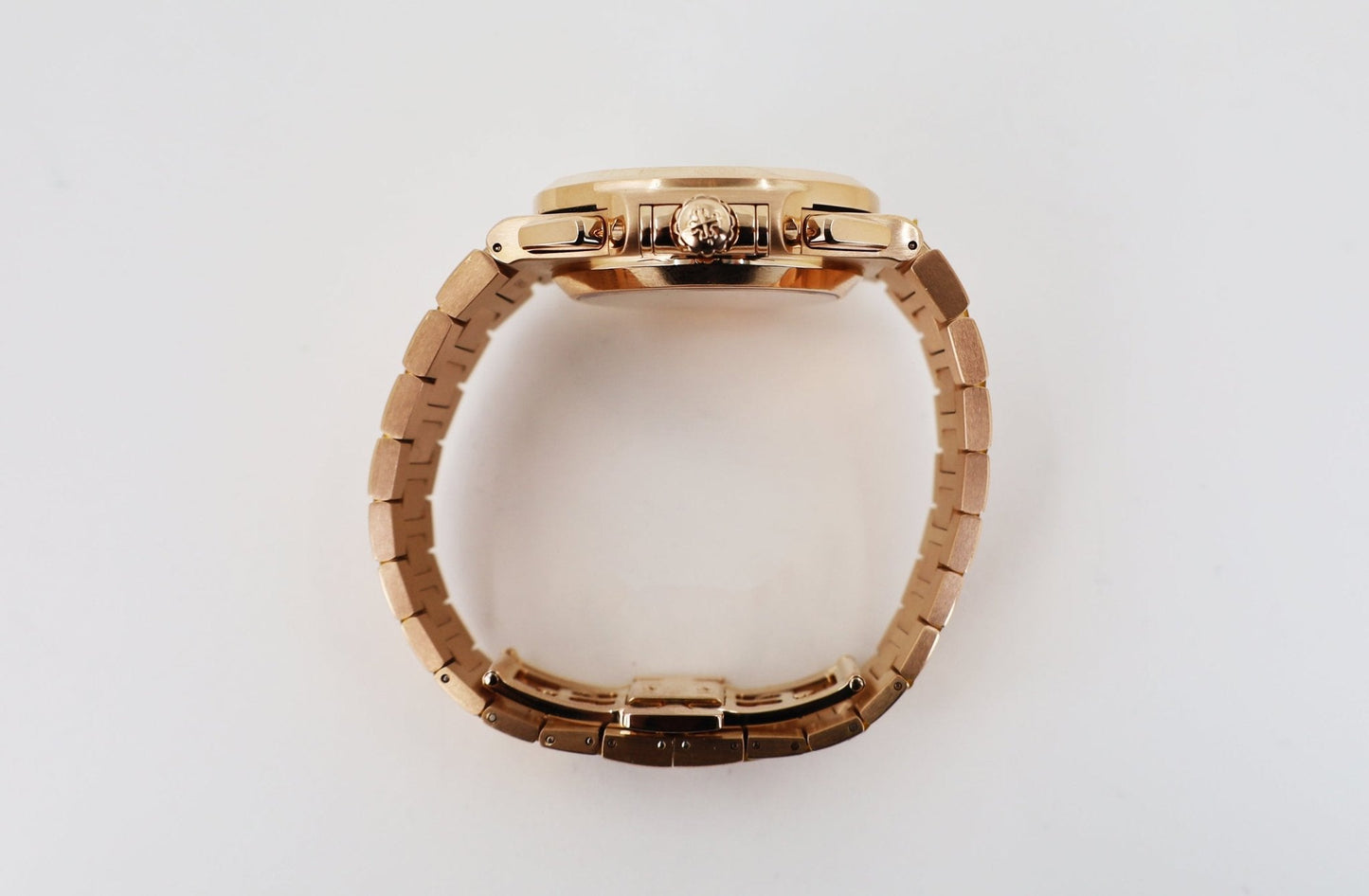 Patek Philippe Men Nautilus Watch - 5980/1R-001