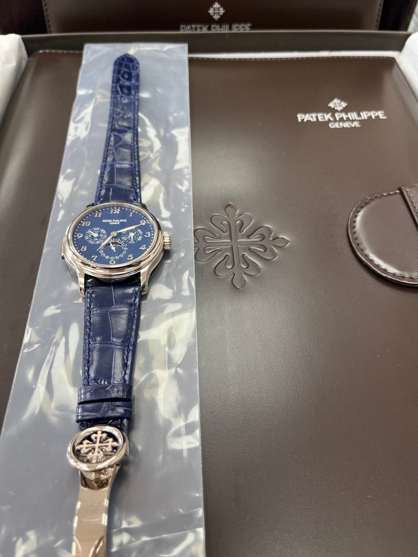 Patek Philippe Minute Repeater Perpetual Calendar Grande Complication White Gold Blue Dial 5374G-001