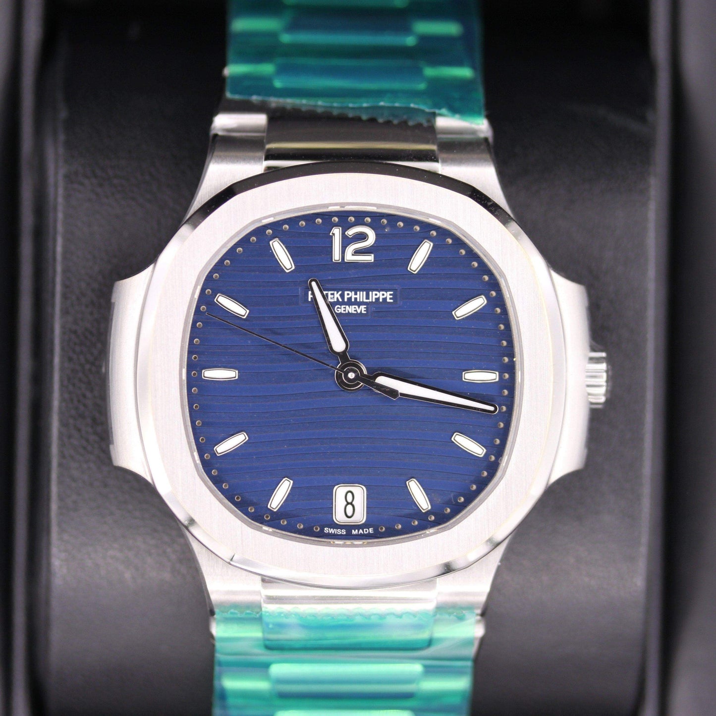 Patek Philippe Nautilus 35mm 7118/1A Blue Dial