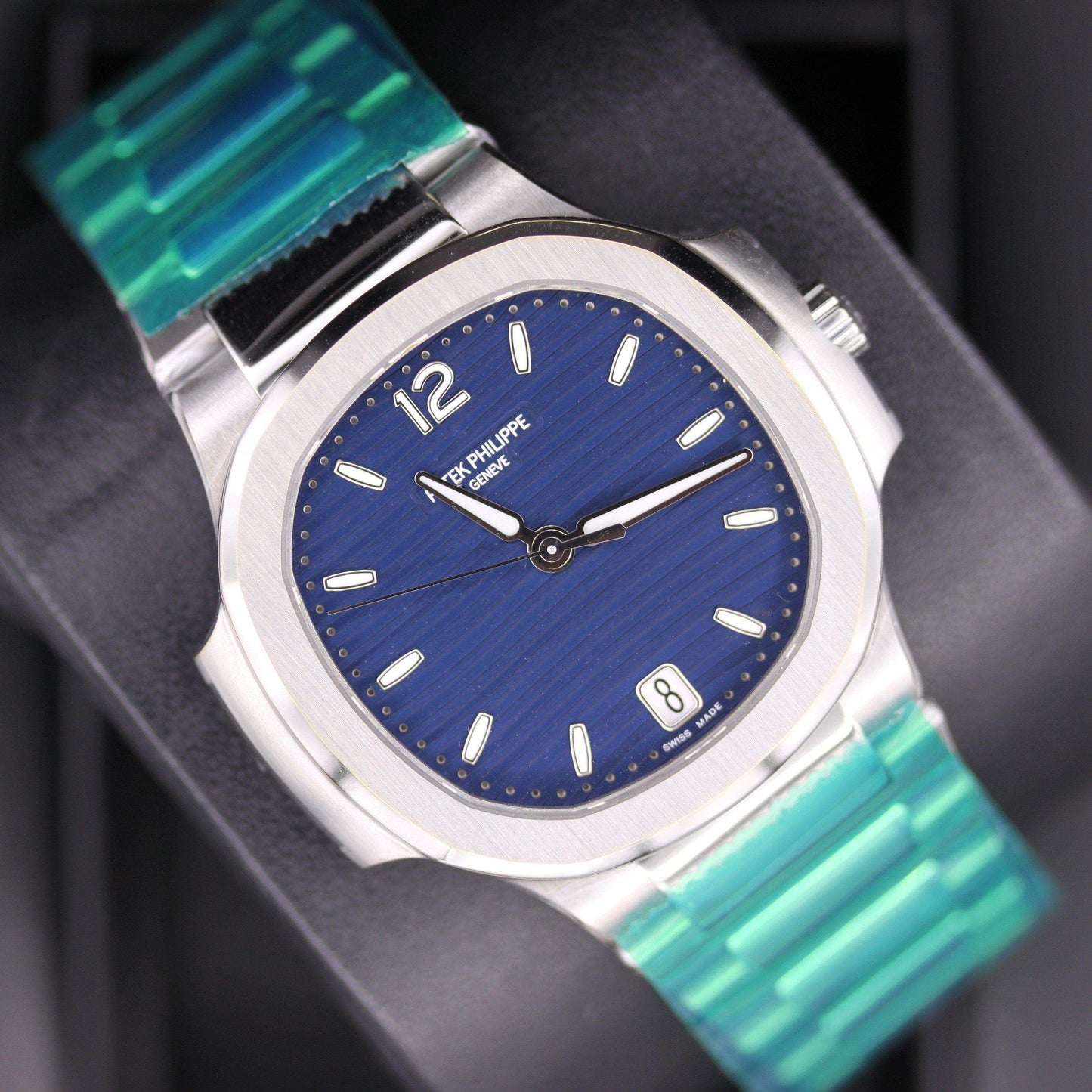 Patek Philippe Nautilus 35mm 7118/1A Blue Dial