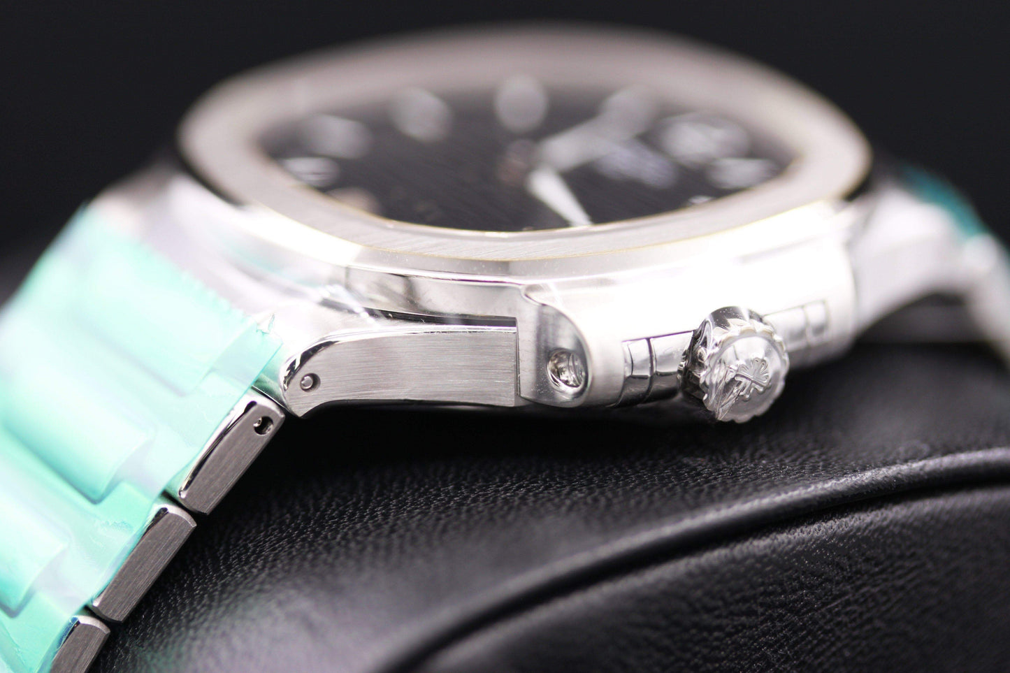 Patek Philippe Nautilus 35mm 7118/1A Blue Dial