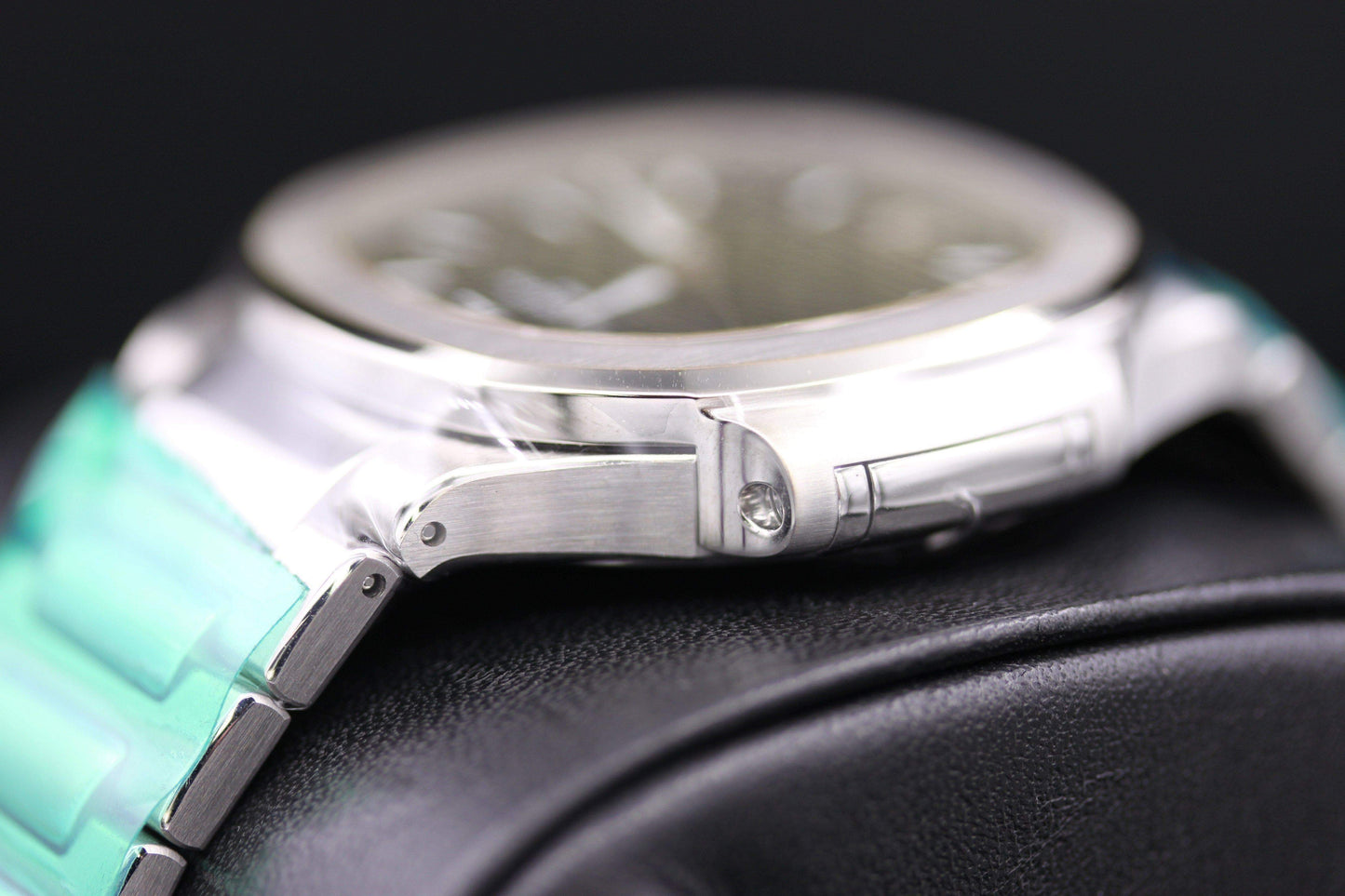 Patek Philippe Nautilus 35mm 7118/1A Blue Dial