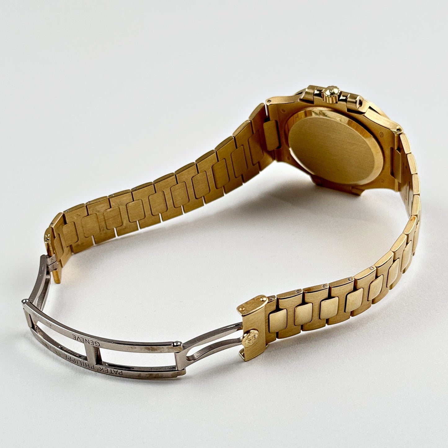 Patek Philippe Nautilus 3800/1J-001 Yellow Gold White Dial (2000)