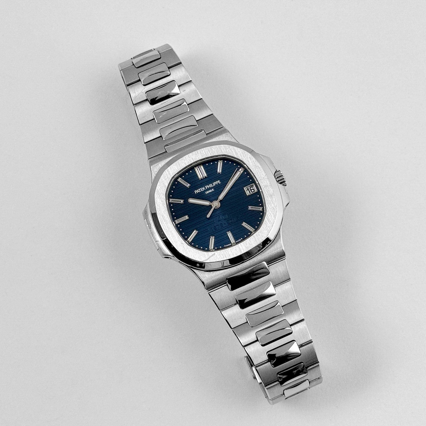 Patek Philippe Nautilus 5711/1P-001 40th Anniversary Platinum Blue Diamond Dial Limited Edition (2017)