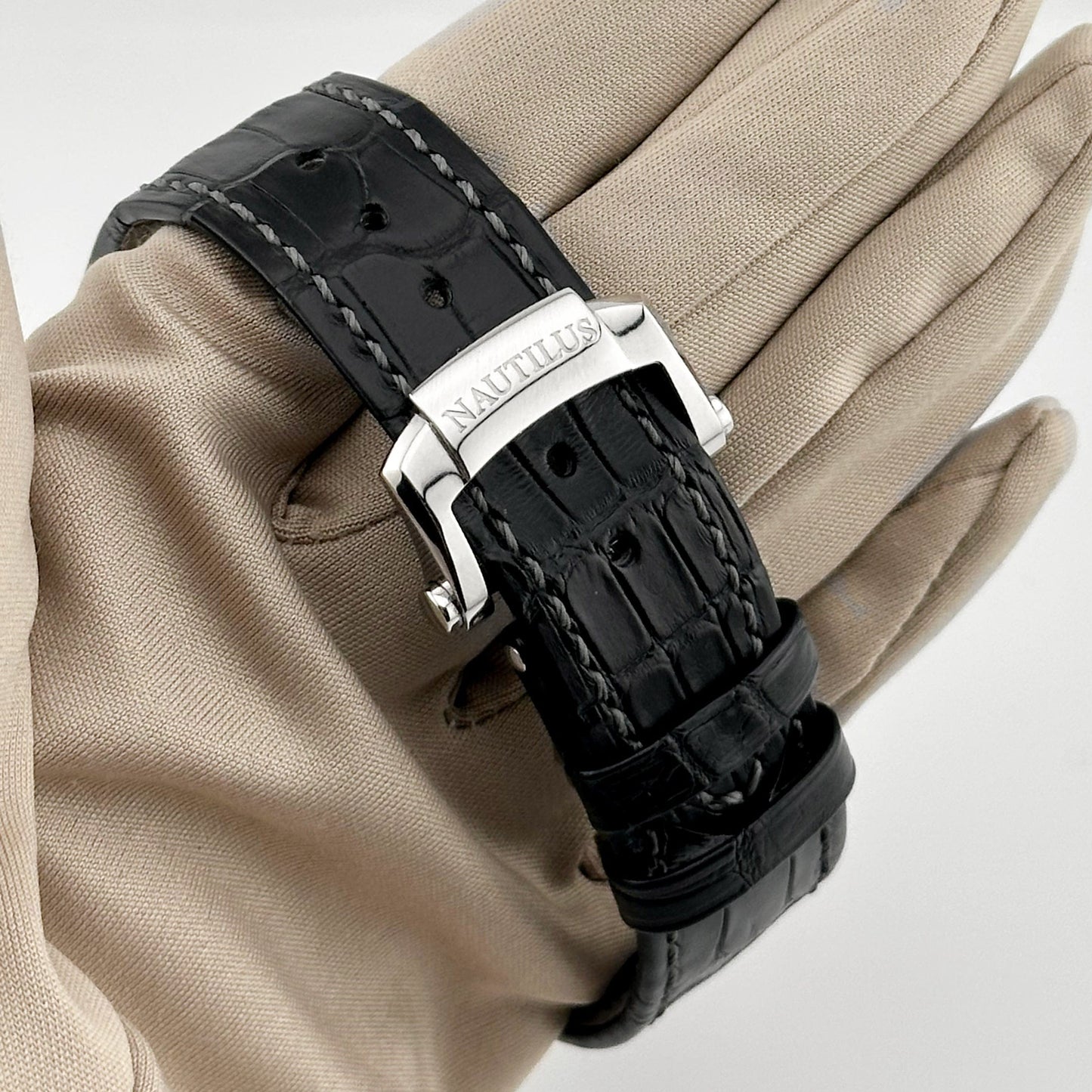 Patek Philippe Nautilus 5726A-001 Annual Calendar Moon Phases (2024)