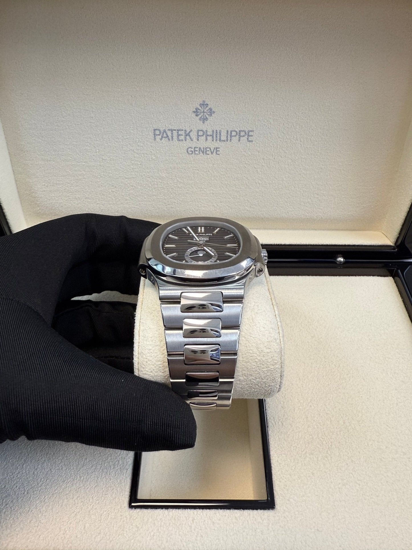 Patek Philippe Nautilus Annual Calendar 5726/1A-001