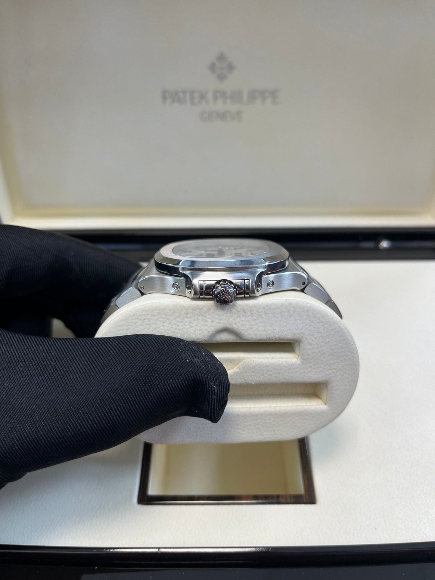 Patek Philippe Nautilus Annual Calendar 5726/1A-010