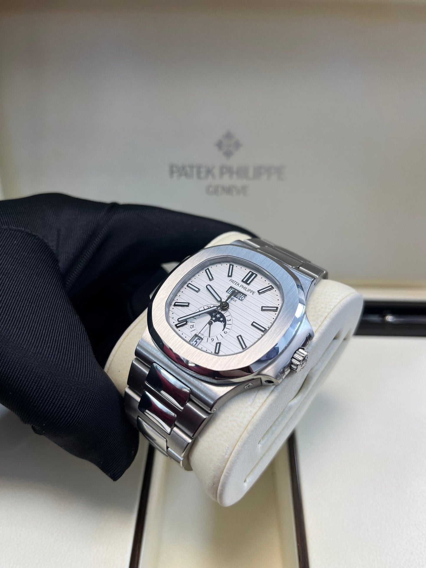 Patek Philippe Nautilus Annual Calendar 5726/1A-010