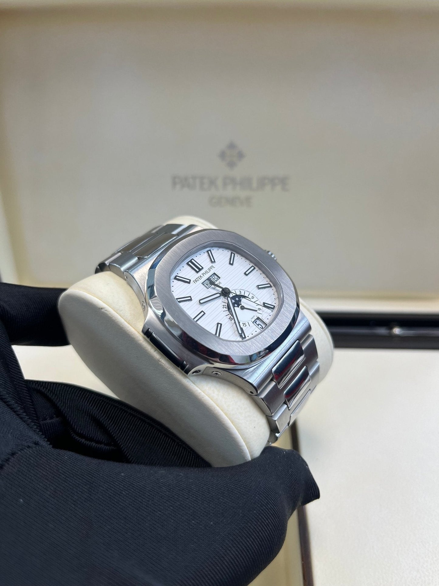 Patek Philippe Nautilus Annual Calendar 5726/1A-010