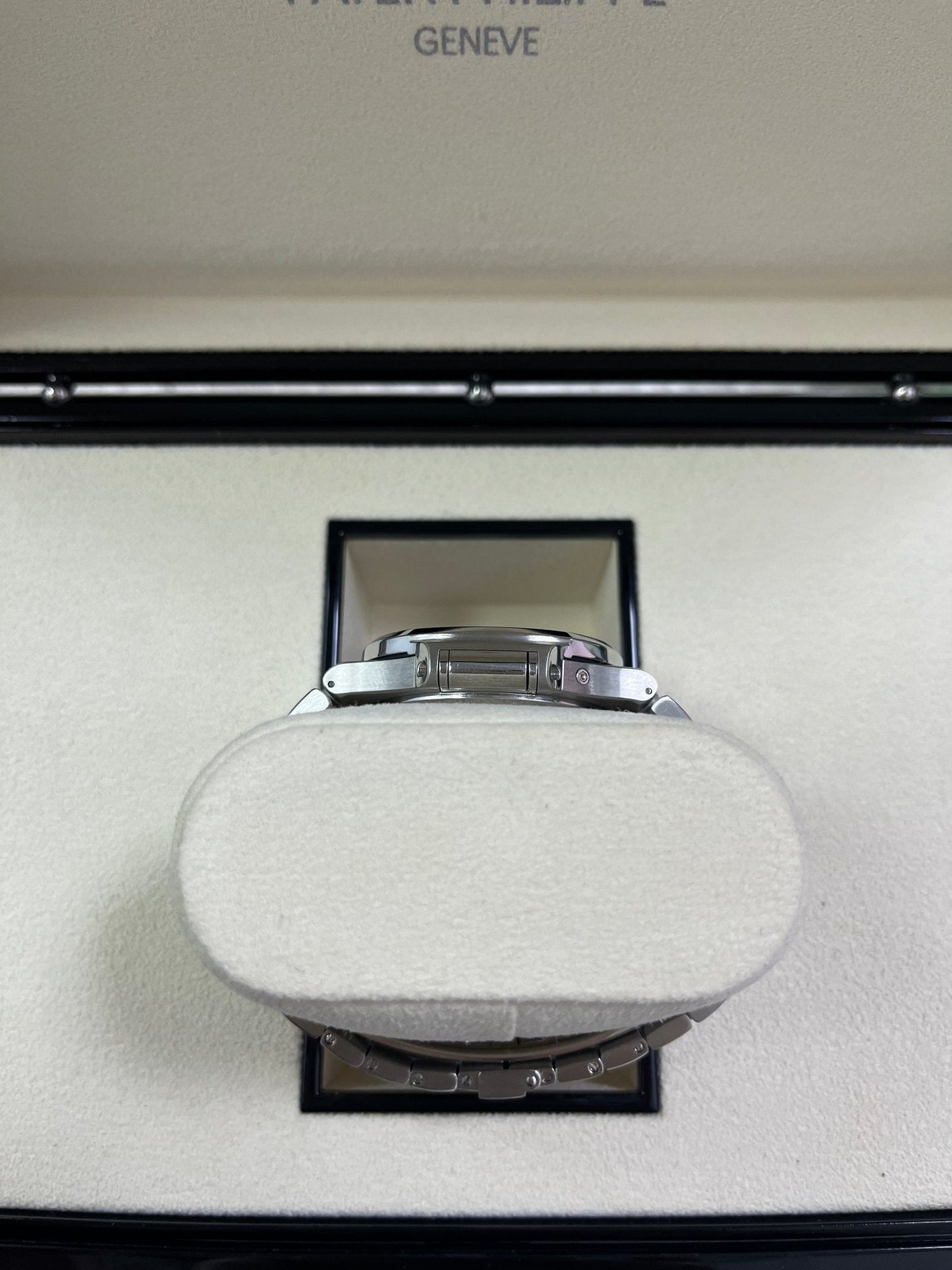 Patek Philippe Nautilus Chronograph REF 5980/1A-001