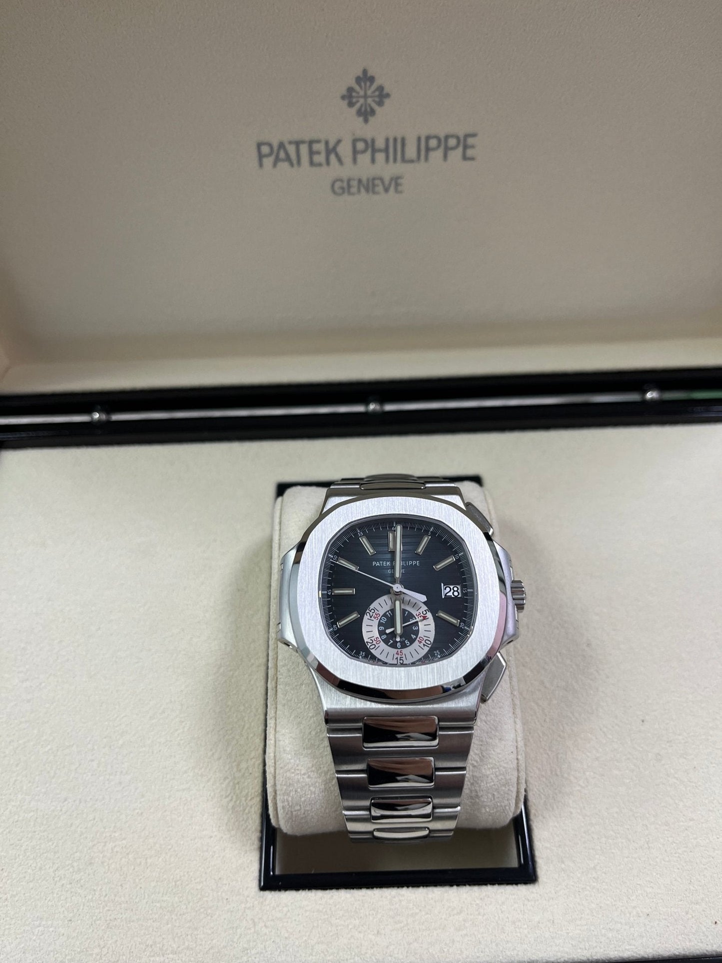 Patek Philippe Nautilus Chronograph REF 5980/1A-001