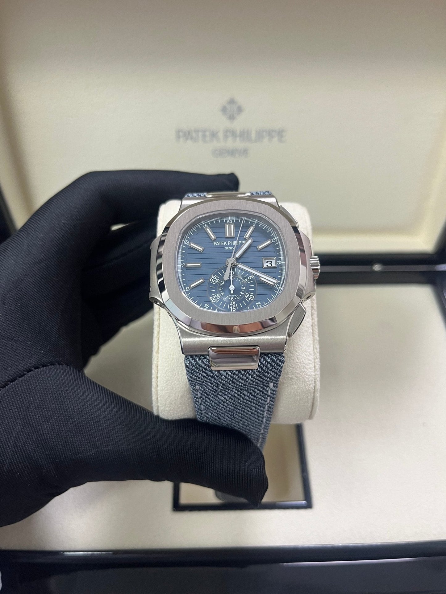 Patek Philippe Nautilus Flyback Chronograph White Gold Blue-Gray Dial 5980/60G