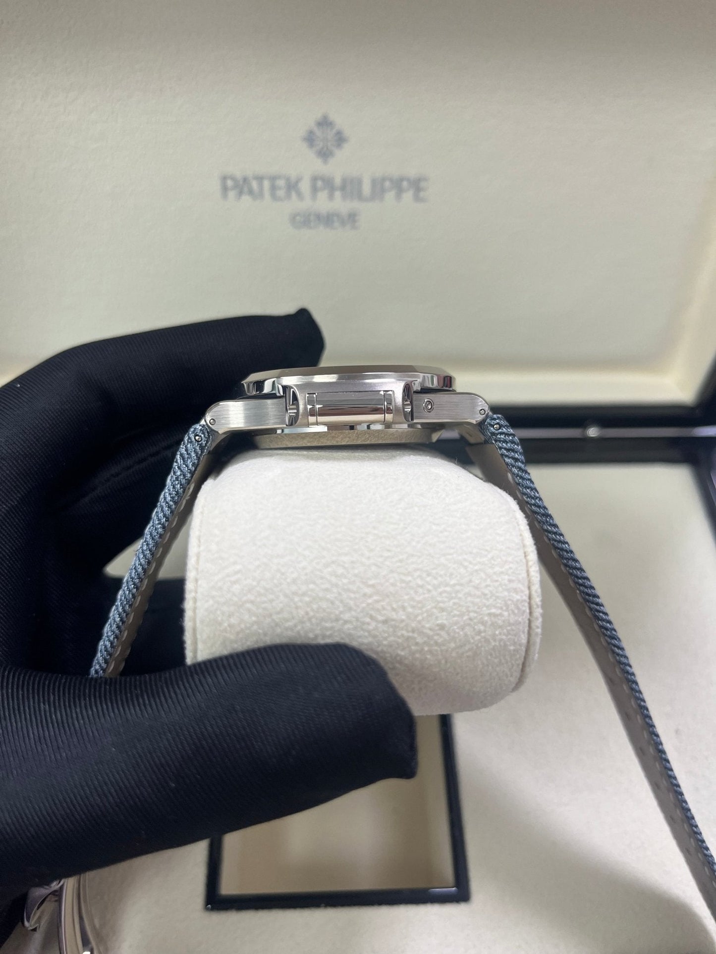 Patek Philippe Nautilus Flyback Chronograph White Gold Blue-Gray Dial 5980/60G