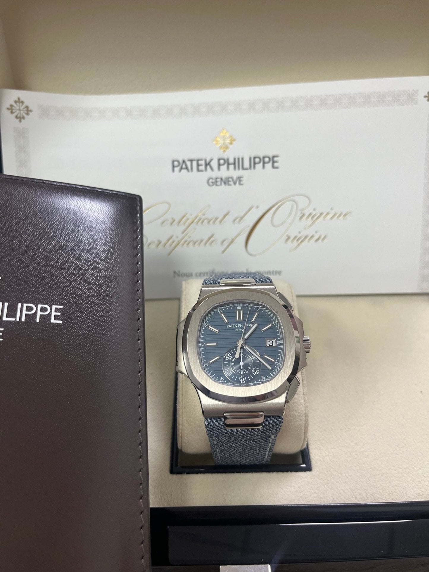 Patek Philippe Nautilus Flyback Chronograph White Gold Blue-Gray Dial 5980/60G