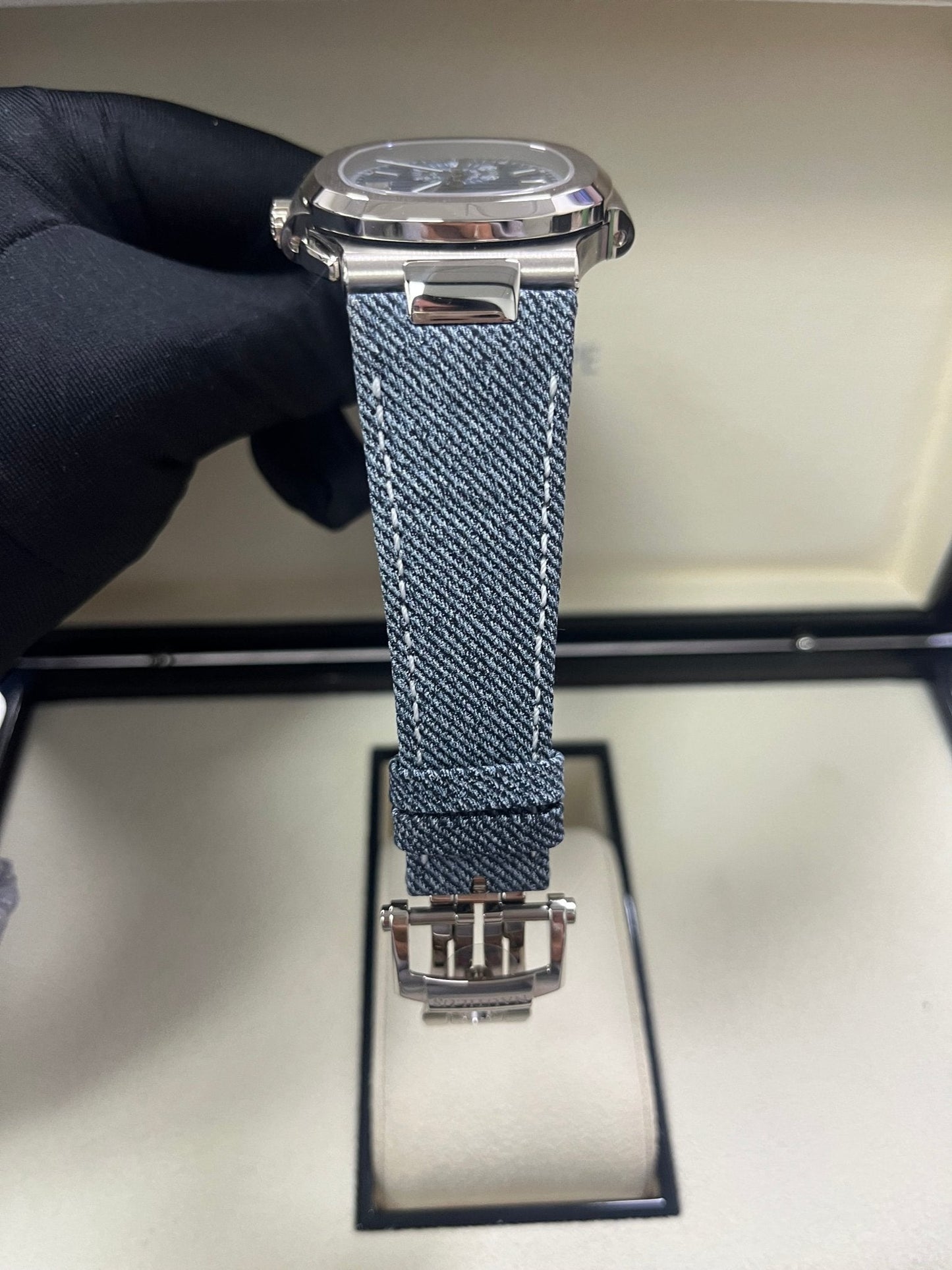 Patek Philippe Nautilus Flyback Chronograph White Gold Blue-Gray Dial 5980/60G