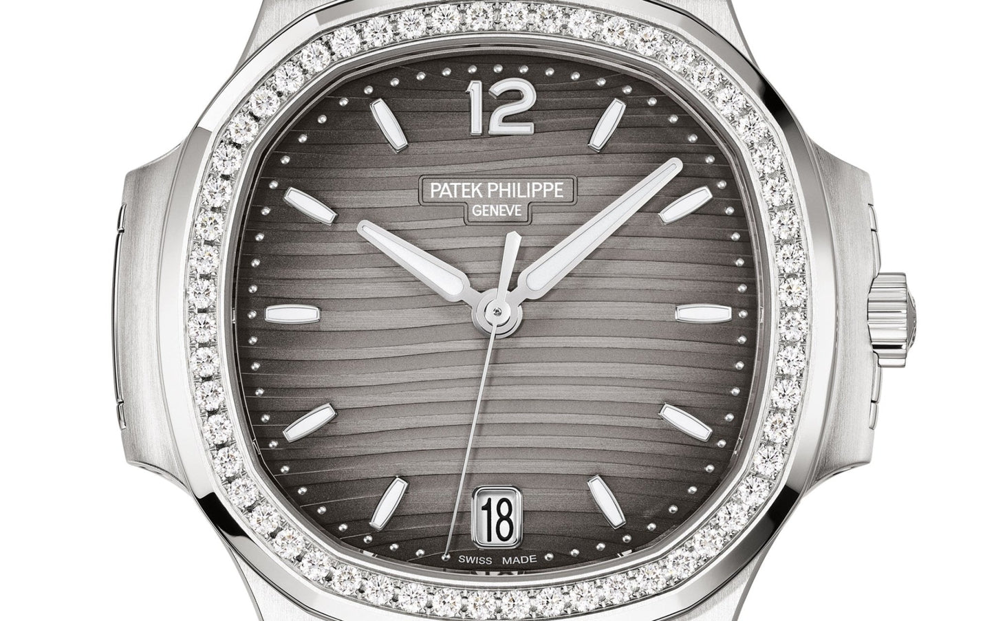 Patek Philippe Nautilus Ladies 35.2mm 7118/1200A-011