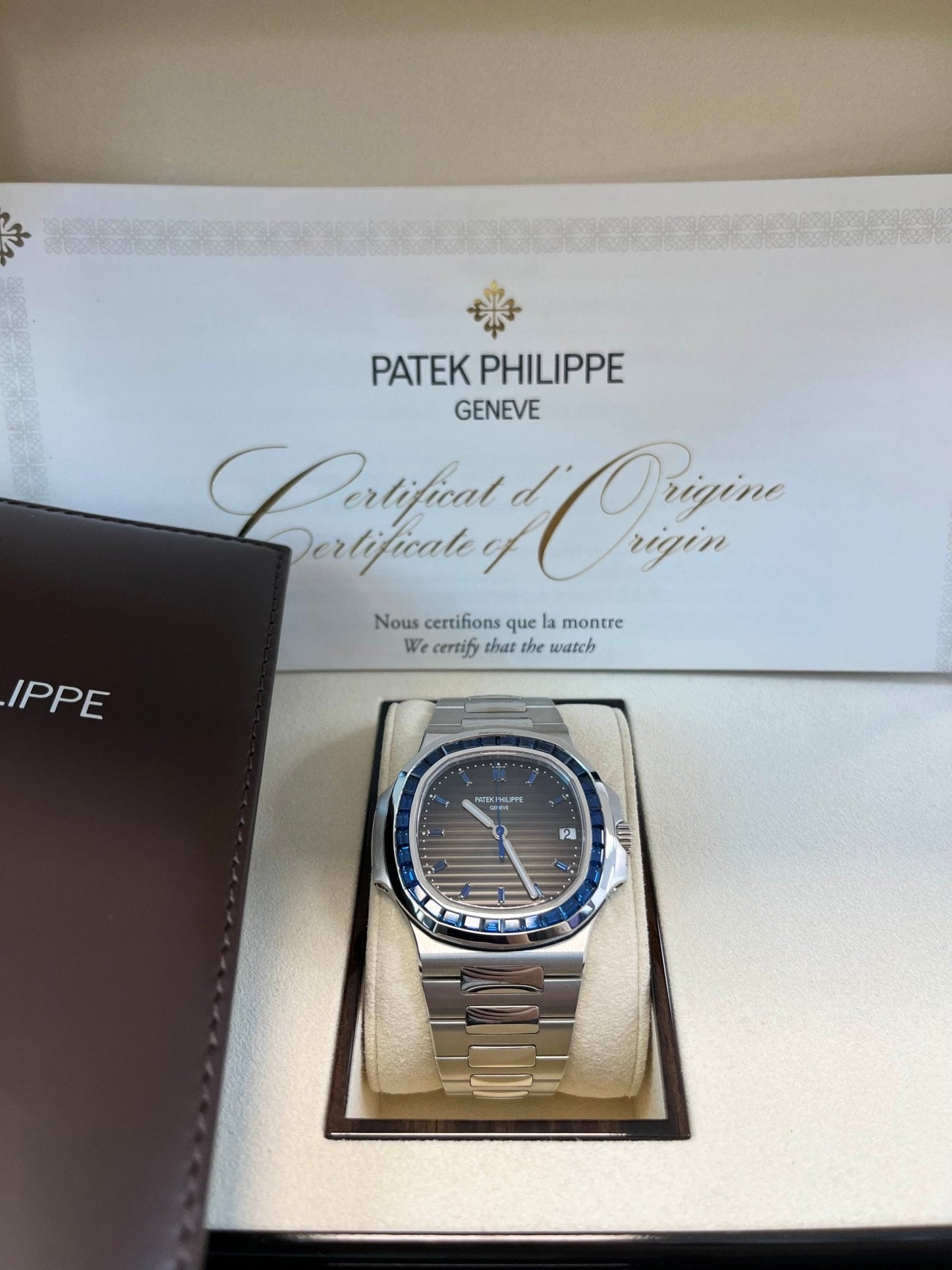 Patek Philippe Nautilus Platinum Blue Sapphire 5711/111P-001