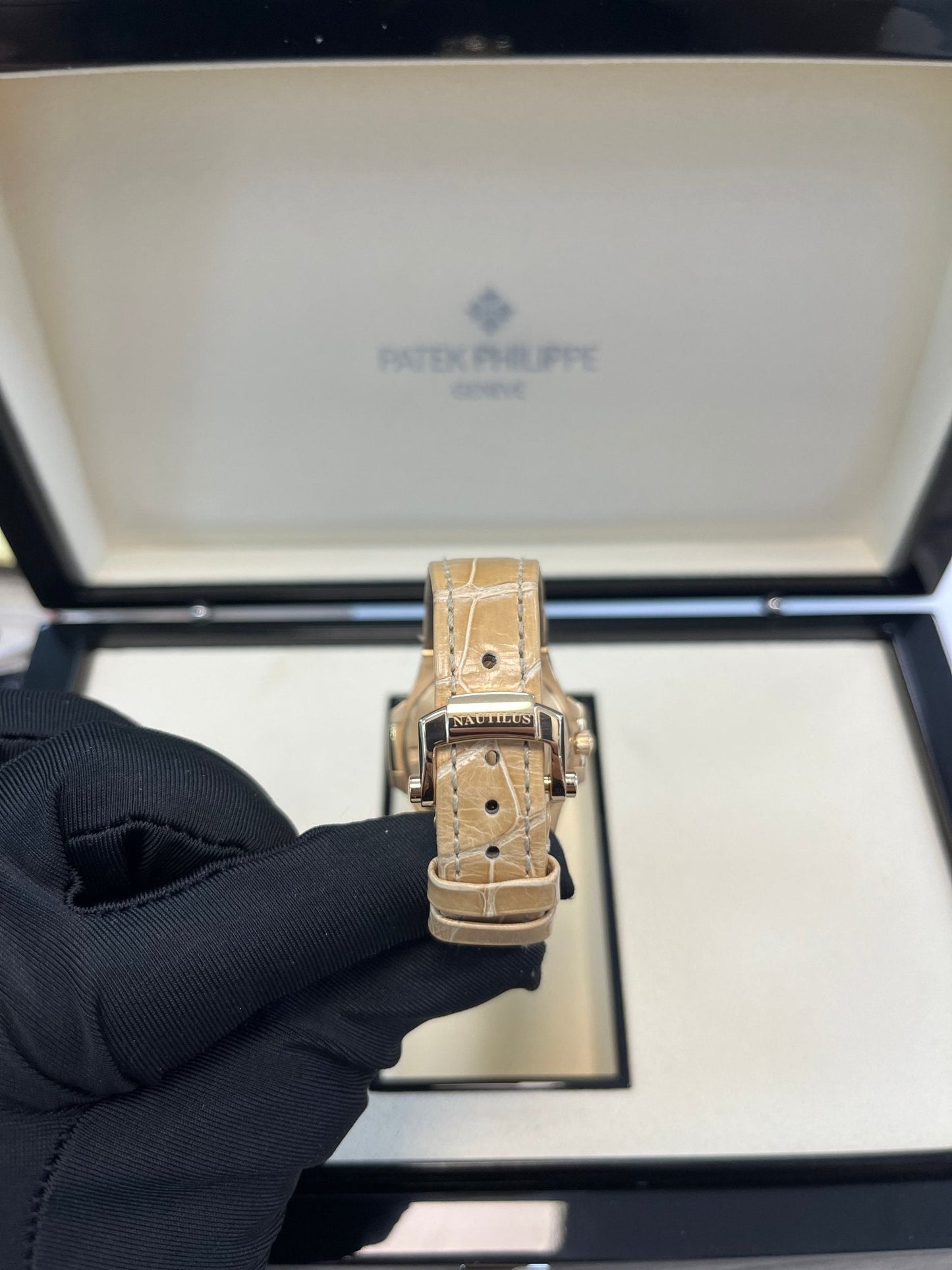 Patek Philippe Nautilus Rose Gold Nautilus Quartz 32mm 7010R-011