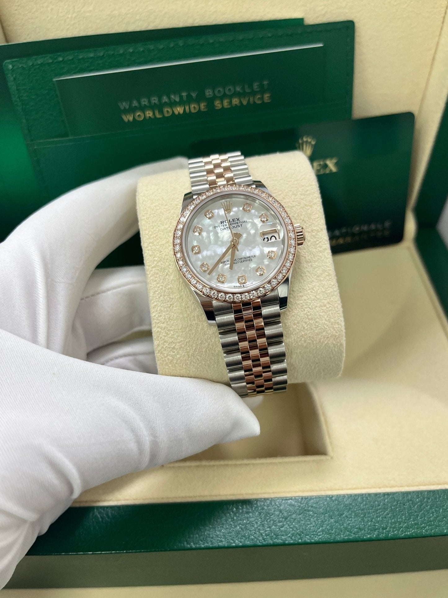 Rolex Datejust 31mm Mother Of Pearl Dial Rose Gold / Steel Reference #278381RBR