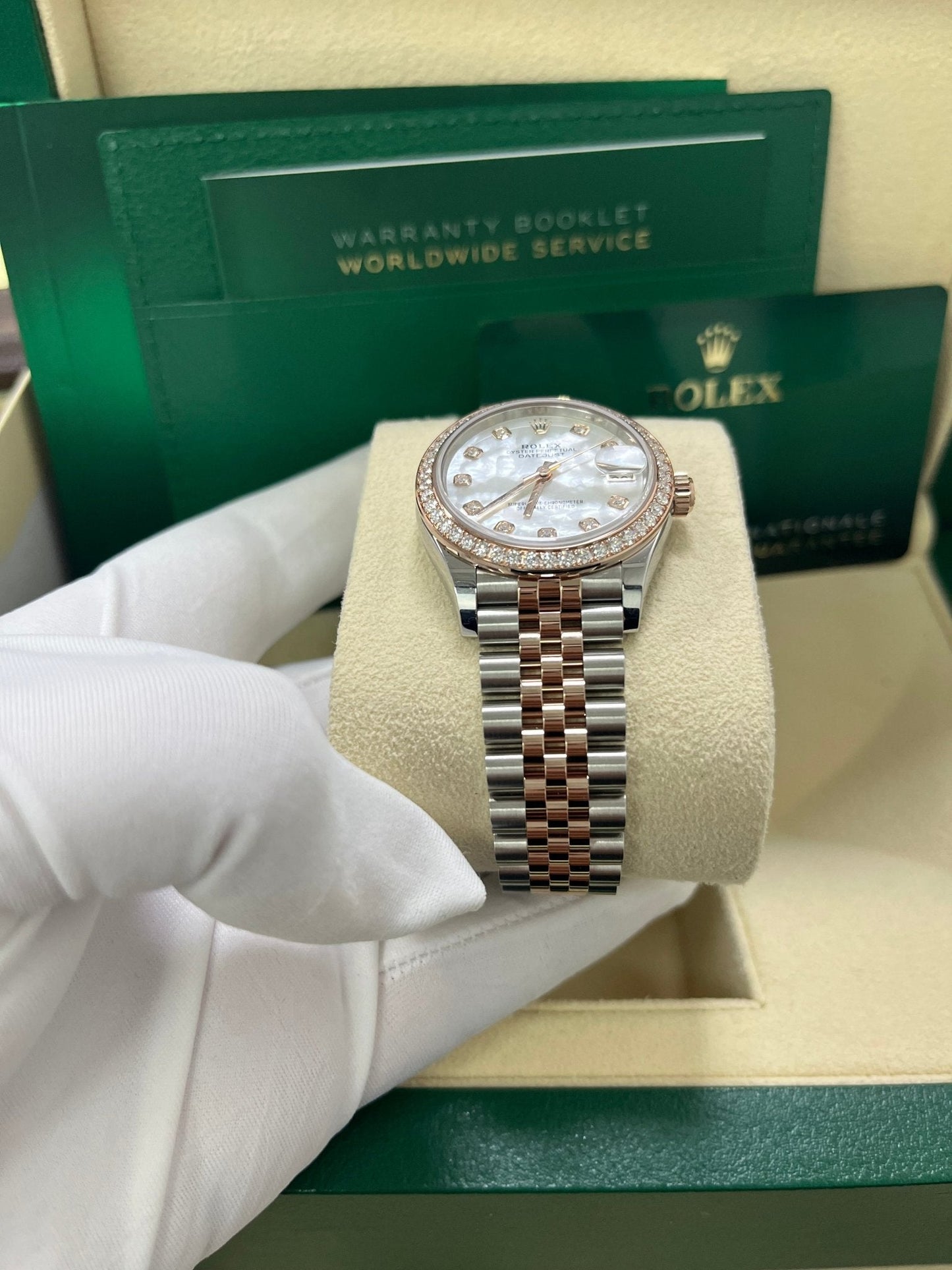 Rolex Datejust 31mm Mother Of Pearl Dial Rose Gold / Steel Reference #278381RBR