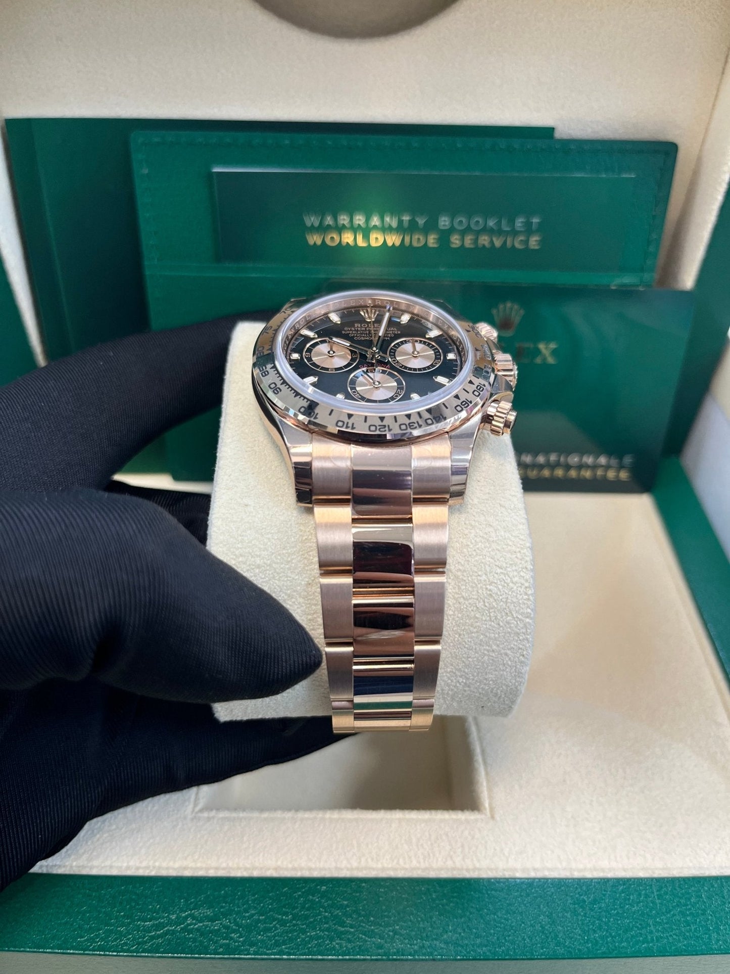 Rolex Daytona Everose Gold Cosmograph/ Black Index Dial (Ref# 116505)
