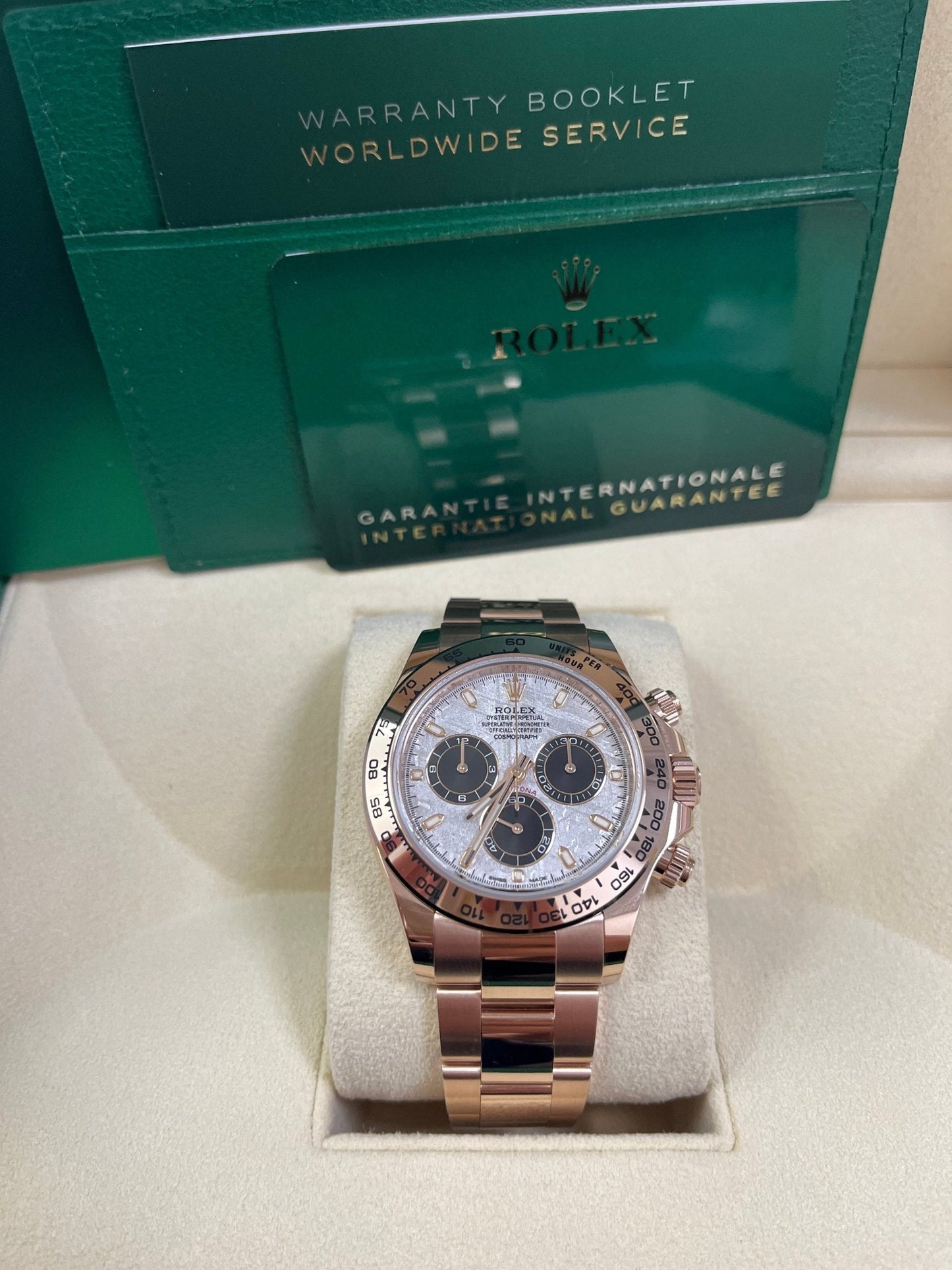 Rolex Daytona Rose Gold Cosmograph Daytona 40 Watch - Meteorite and Black Dial-Oyster Bracelet 116505