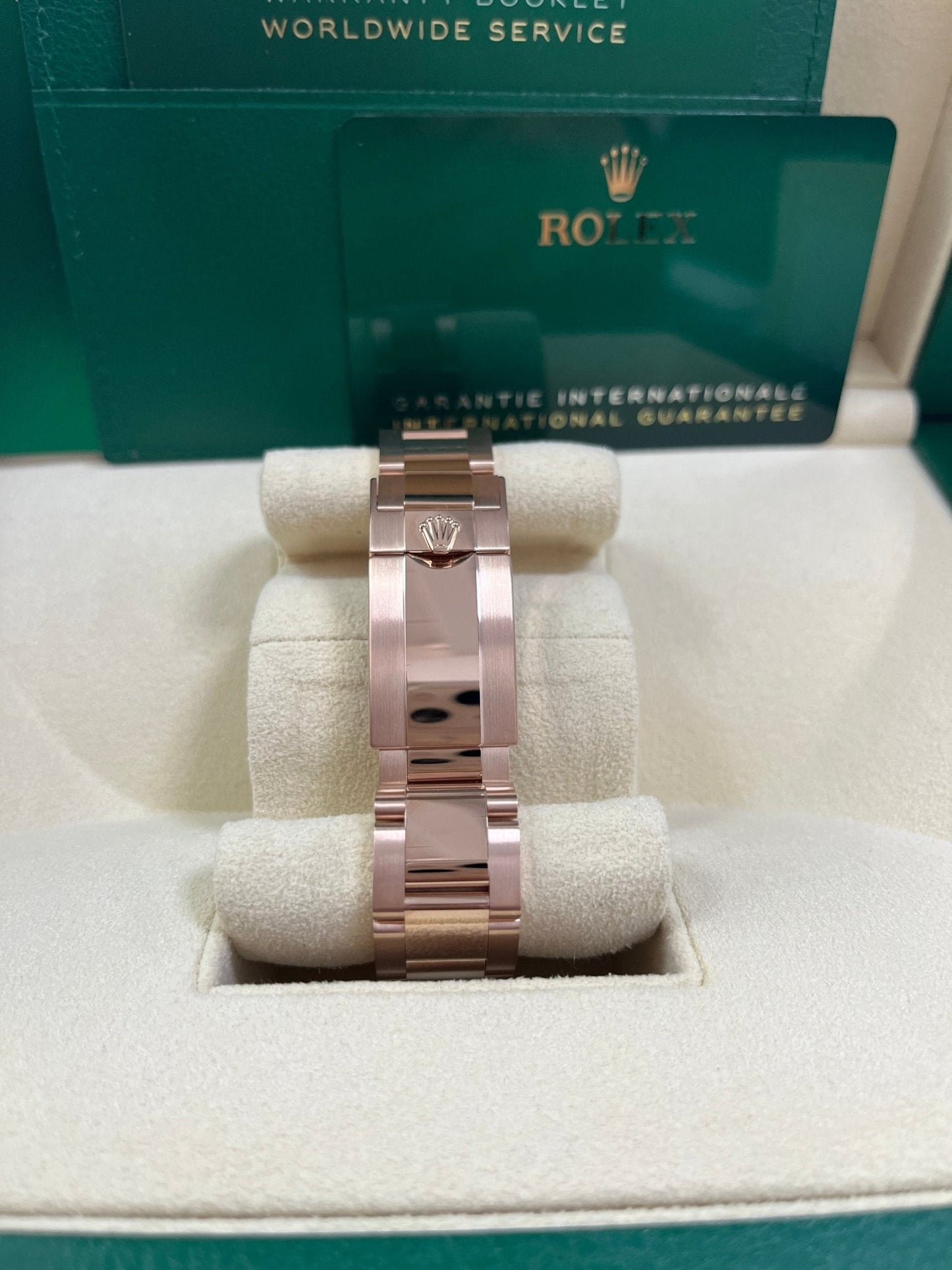 Rolex Daytona Rose Gold Cosmograph Daytona 40 Watch - Meteorite and Black Dial-Oyster Bracelet 116505