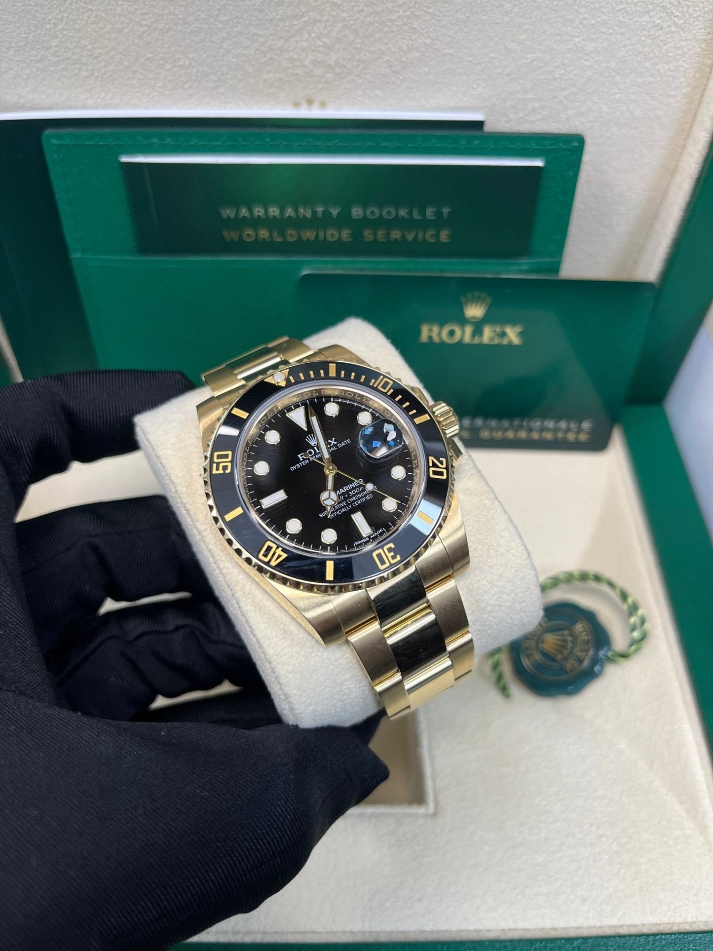 Rolex Submariner Date Certified Yellow Gold Black Dial 116618ln
