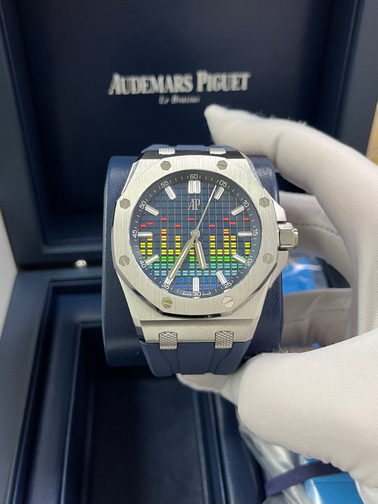 Royal Oak Offshore Selfwinding - Music Edition (Ref# 15600TI.OO.A343CA.01)