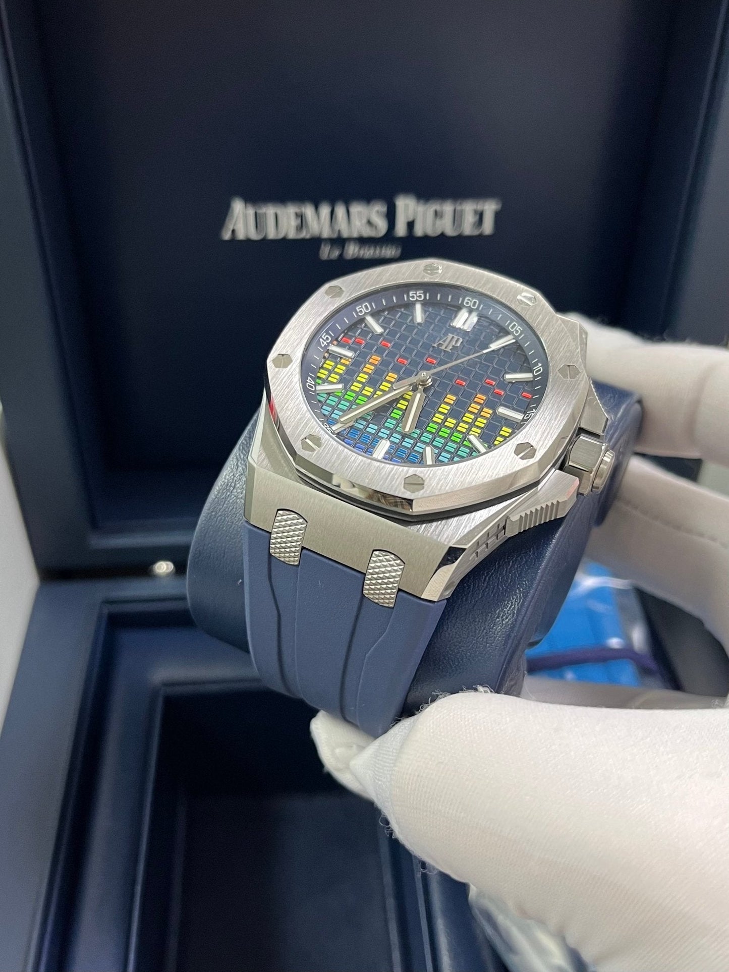 Royal Oak Offshore Selfwinding - Music Edition (Ref# 15600TI.OO.A343CA.01)