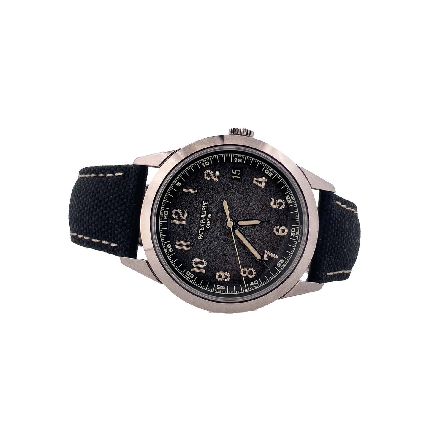 Patek Philippe Calatrava 5226G, 2025