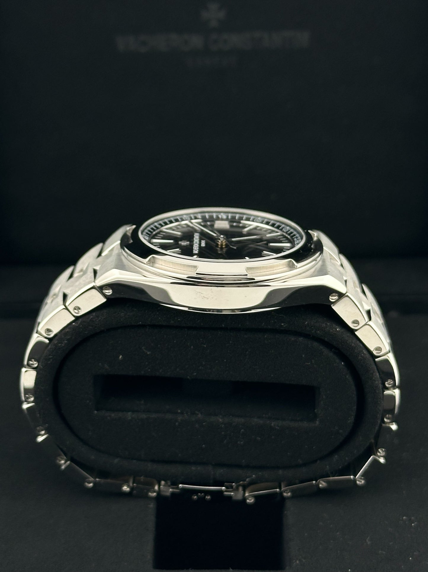 Vacheron Constantin Overseas 4500V/110A-B483 Steel Black Dial