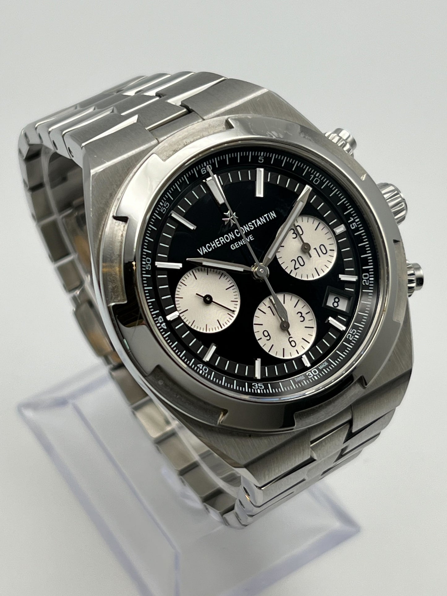 Vacheron Constantin Overseas Chronograph 5500V/110A-B481 Stainless Steel Black Dial