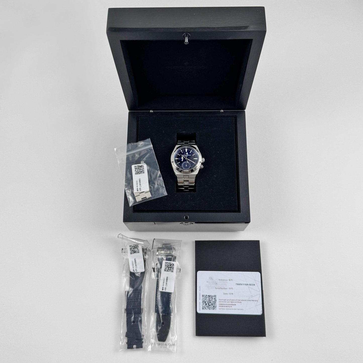 Vacheron Constantin Overseas Dual Time 7900V/110A-B334 Stainless Steel Blue Dial