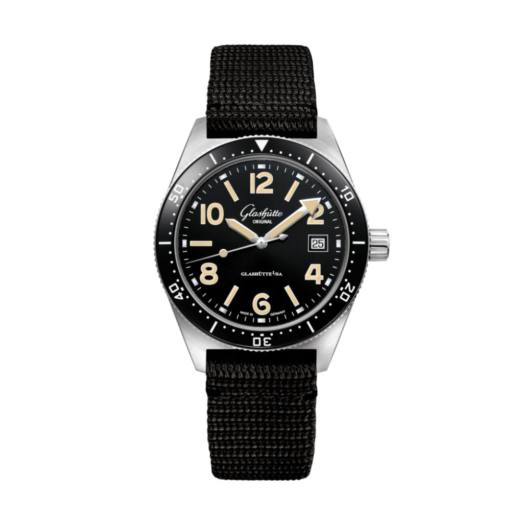 Glashuette Original SeaQ 39.50 mm Black Dial Stainless Steel Synthetic Strap, Black 1-39-11-06-80-35
