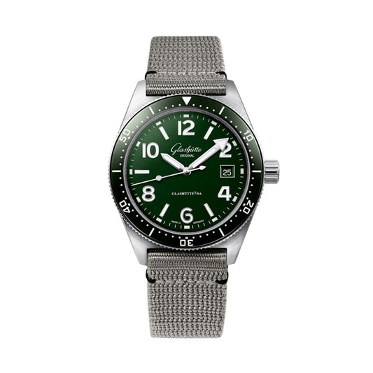 Glashuette Original SeaQ 39.50 mm Green Dial Stainless Steel Synthetic Strap, Grey 1-39-11-13-83-34