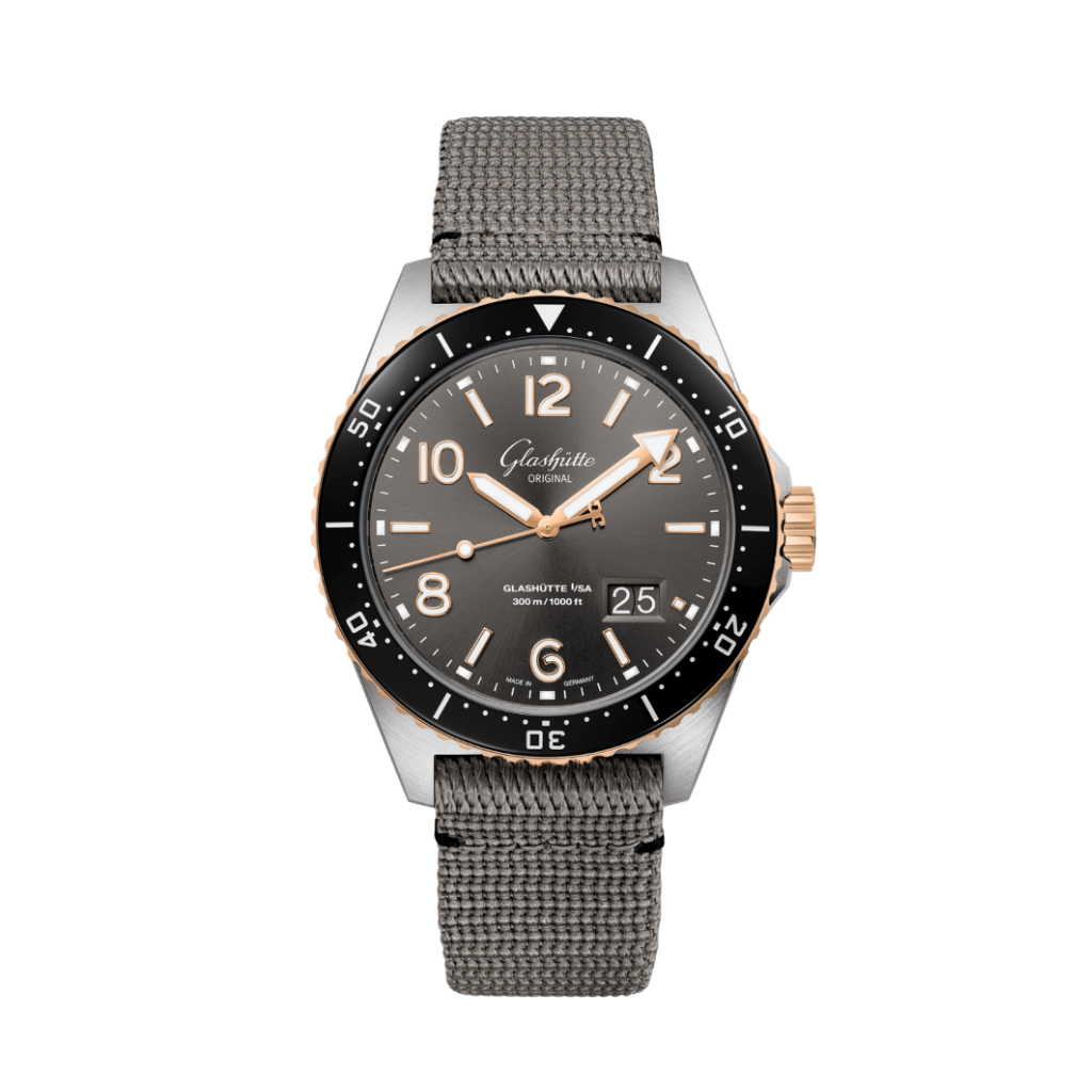 Glashuette Original SeaQ Panorama Date 43.20 mm Black Dial Red Gold and Stainless Steel Synthetic Strap, Grey 1-36-13-04-91-34