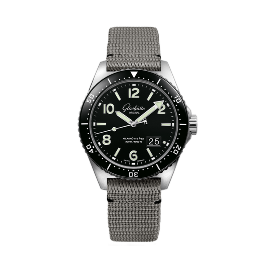 Glashuette Original SeaQ Panorama Date 43.20 mm Black Dial Stainless Steel Synthetic Strap, Grey 1-36-13-01-80-34