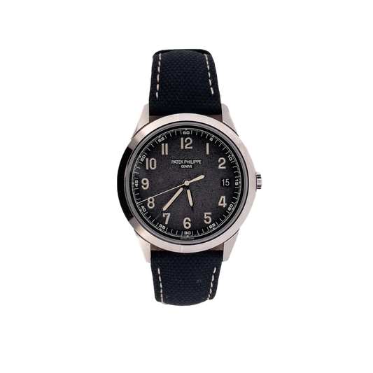 Patek Philippe Calatrava 5226G, 2025